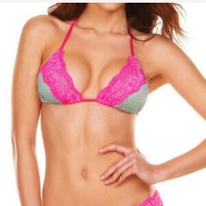 NWOT Beach Bunny TOP Lady Lace Triangle Pink size XS